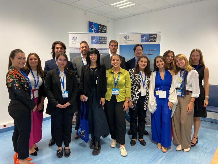 Foto Model NATO 2023